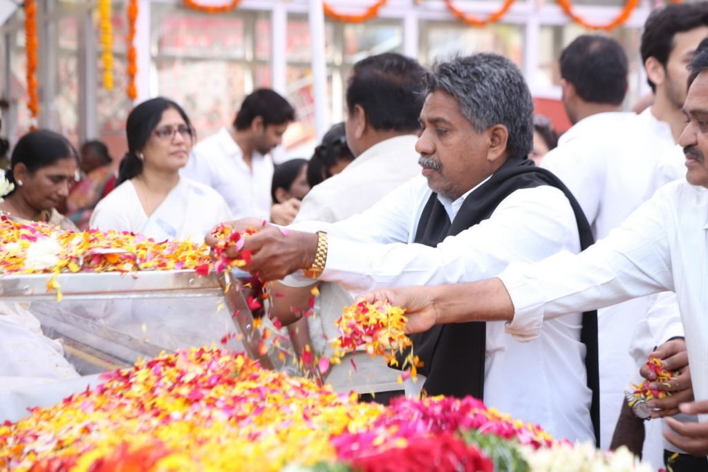 ANR Condolences Photos 09 - 176 / 440 photos