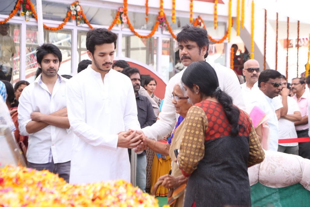 ANR Condolences Photos 09 - 189 / 440 photos
