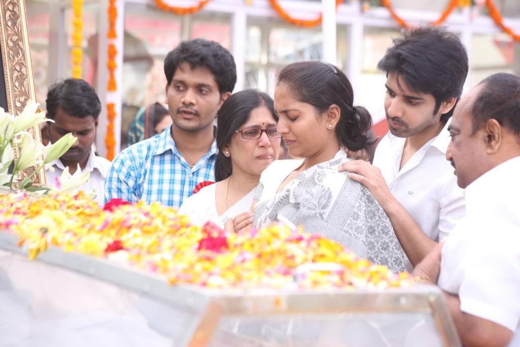 ANR Condolences Photos 09 - 193 / 440 photos