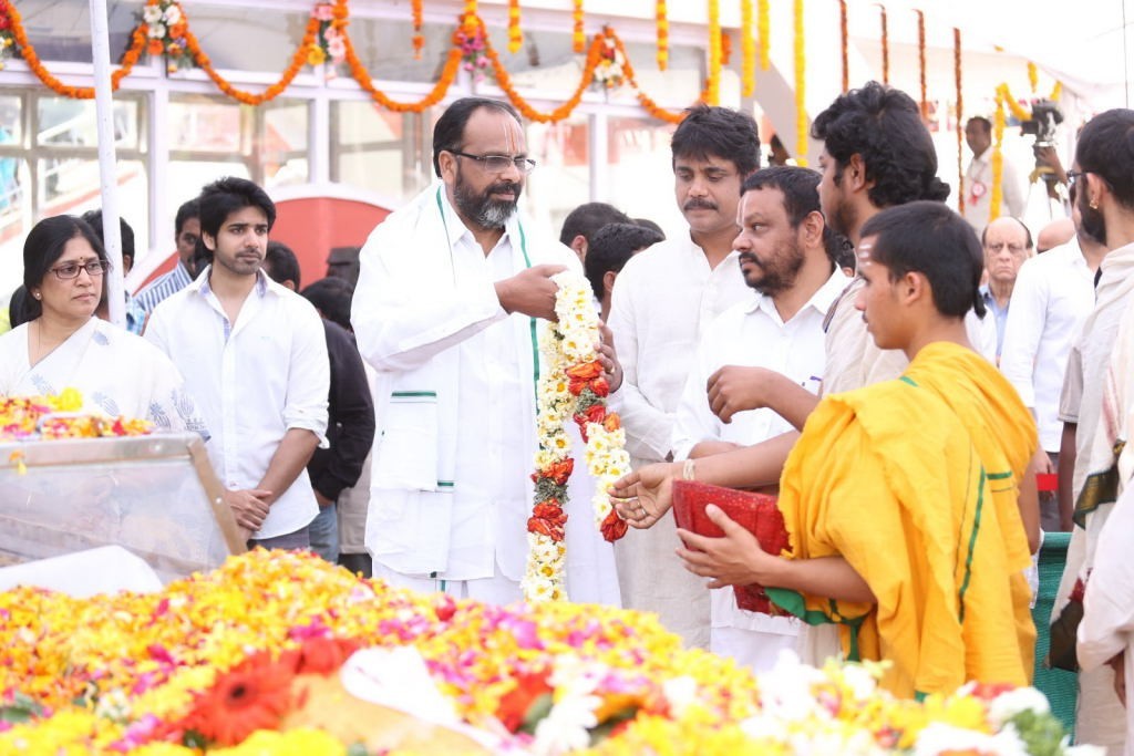 ANR Condolences Photos 09 - 195 / 440 photos