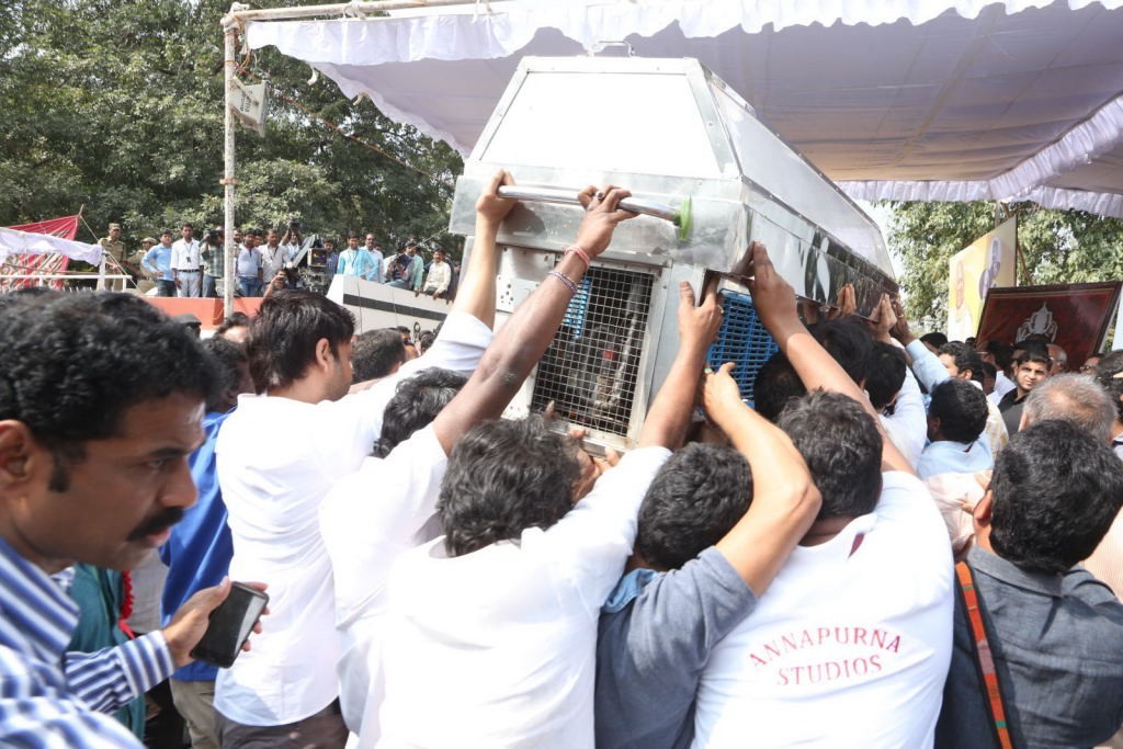 ANR Condolences Photos 09 - 212 / 440 photos