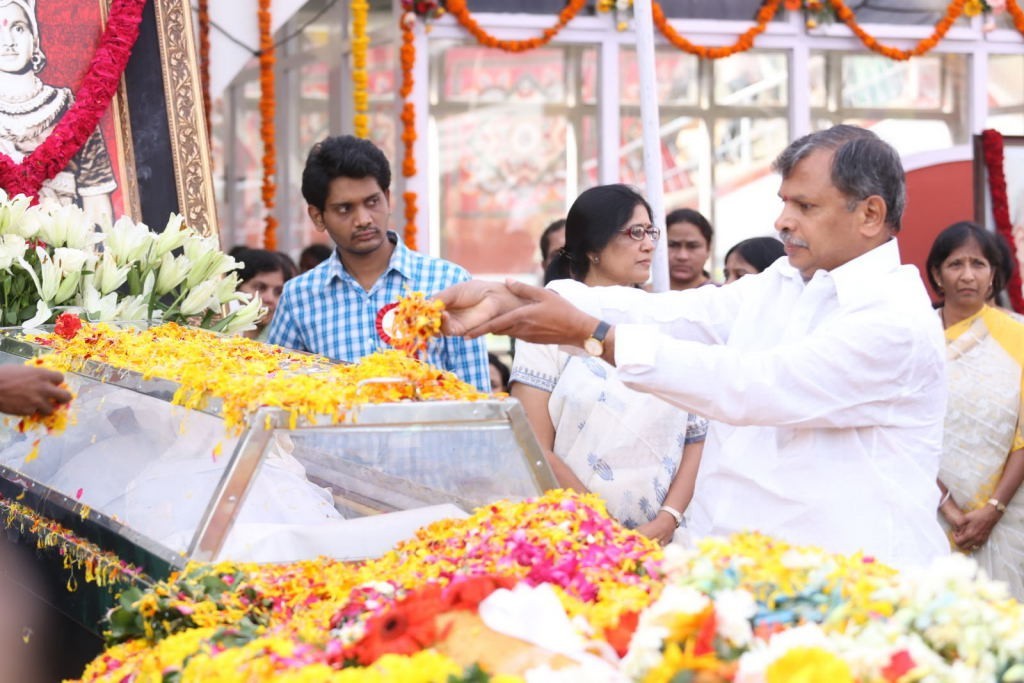 ANR Condolences Photos 09 - 242 / 440 photos