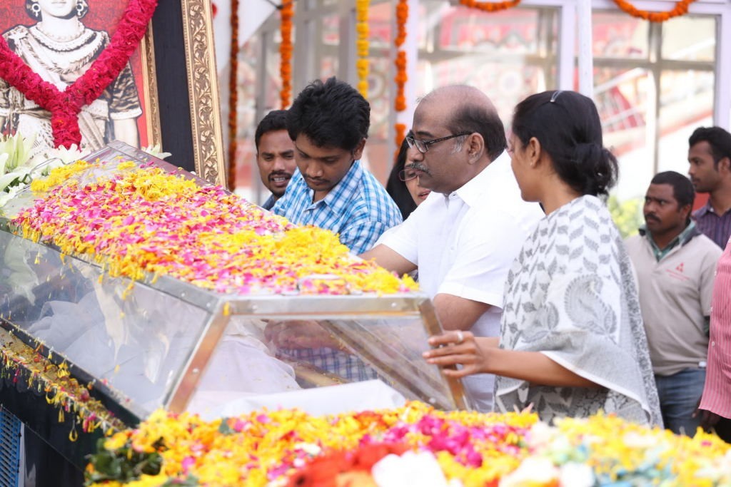 ANR Condolences Photos 09 - 253 / 440 photos
