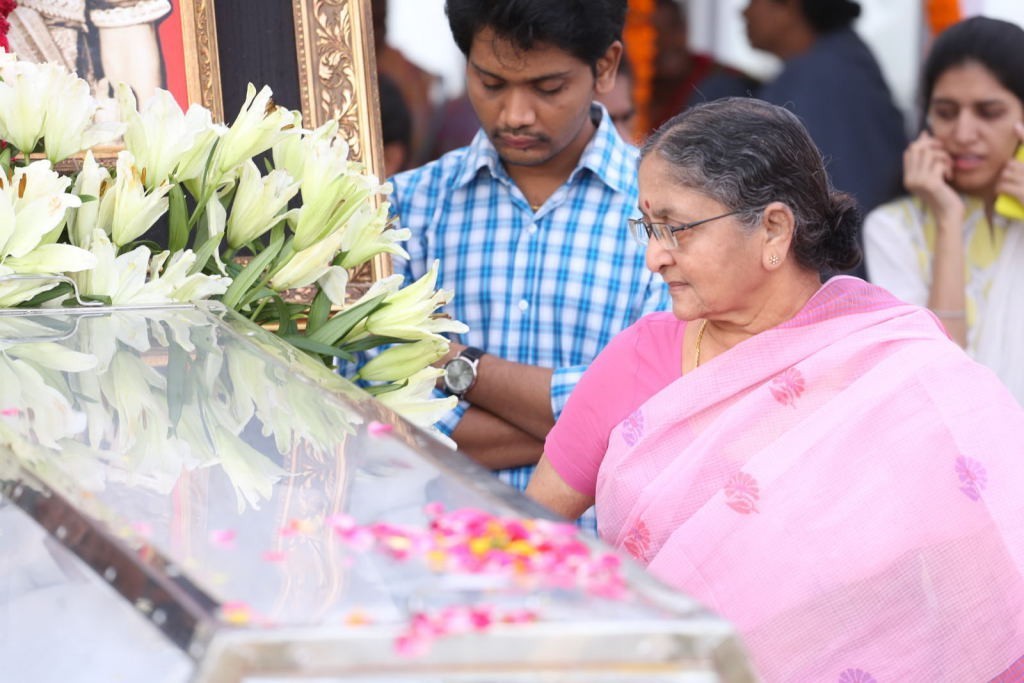ANR Condolences Photos 09 - 297 / 440 photos