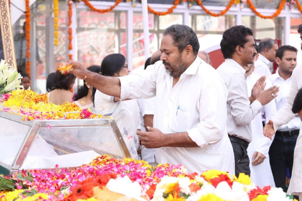 ANR Condolences Photos 09 - 373 / 440 photos