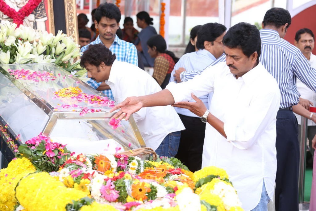 ANR Condolences Photos 09 - 375 / 440 photos