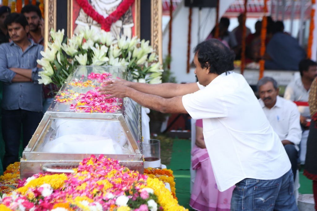 ANR Condolences Photos 09 - 385 / 440 photos