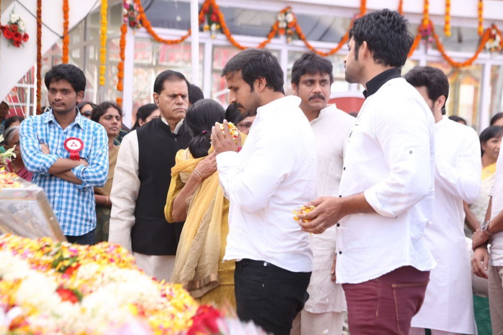 ANR Condolences Photos 09 - 395 / 440 photos