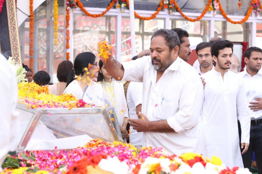 ANR Condolences Photos 09 - 404 / 440 photos