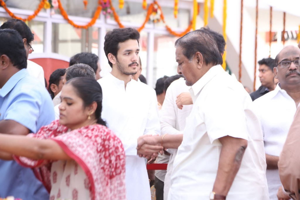 ANR Condolences Photos 09 - 409 / 440 photos