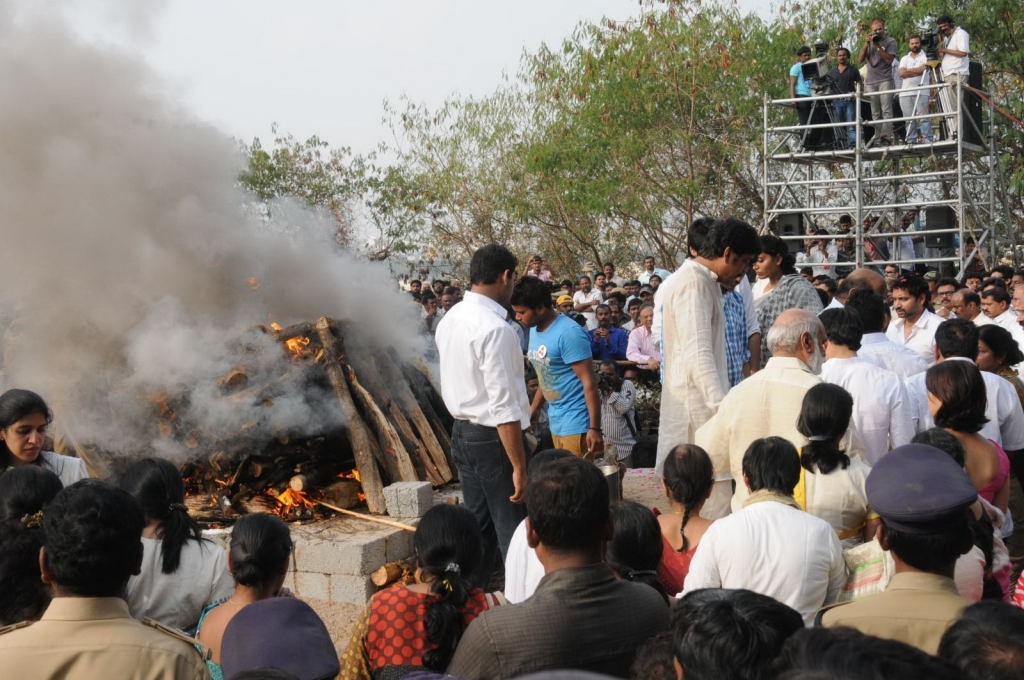 ANR Cremation Photos 02  - 77 / 192 photos
