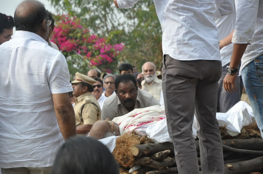 ANR Cremation Photos 02  - 134 / 192 photos