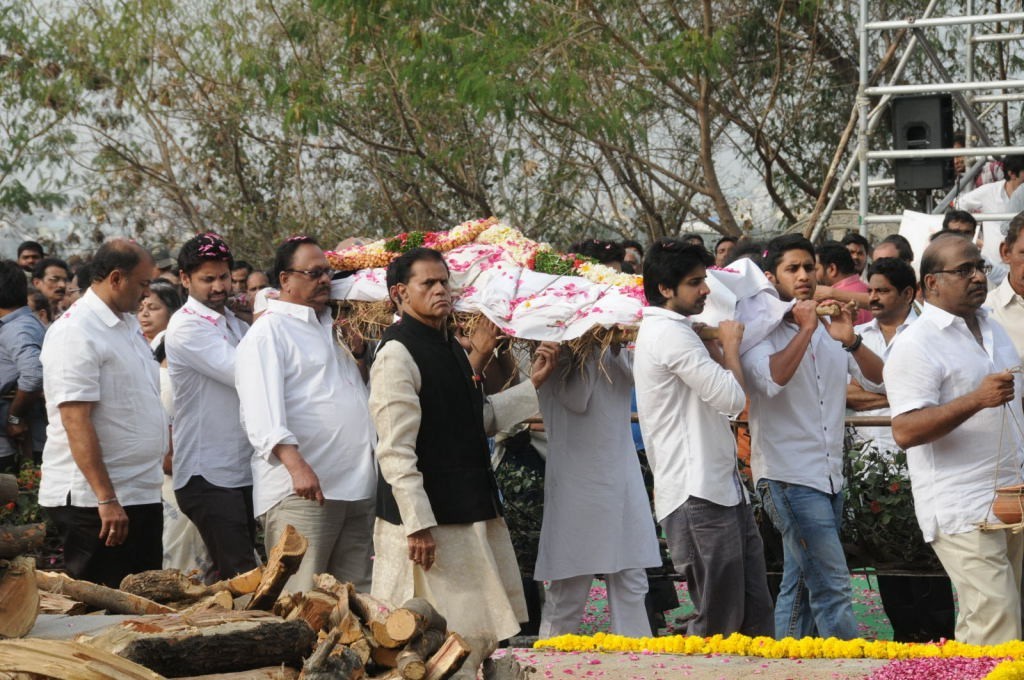 ANR Cremation Photos 02  - 153 / 192 photos