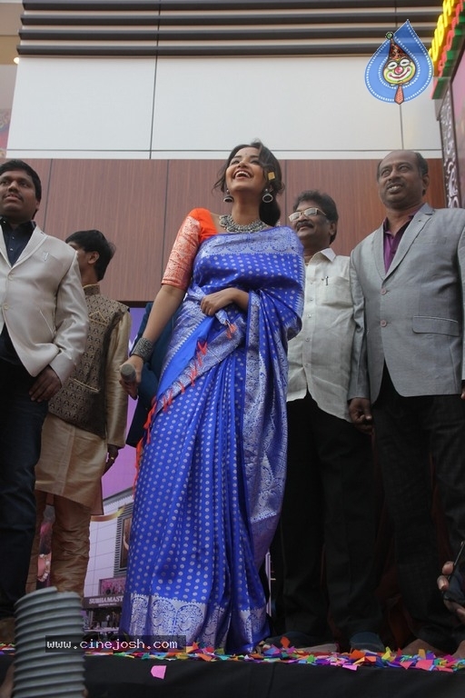 Anupama Parameswaran Inaugurates Subhamasthu Shopping Mall - 3 / 20 photos