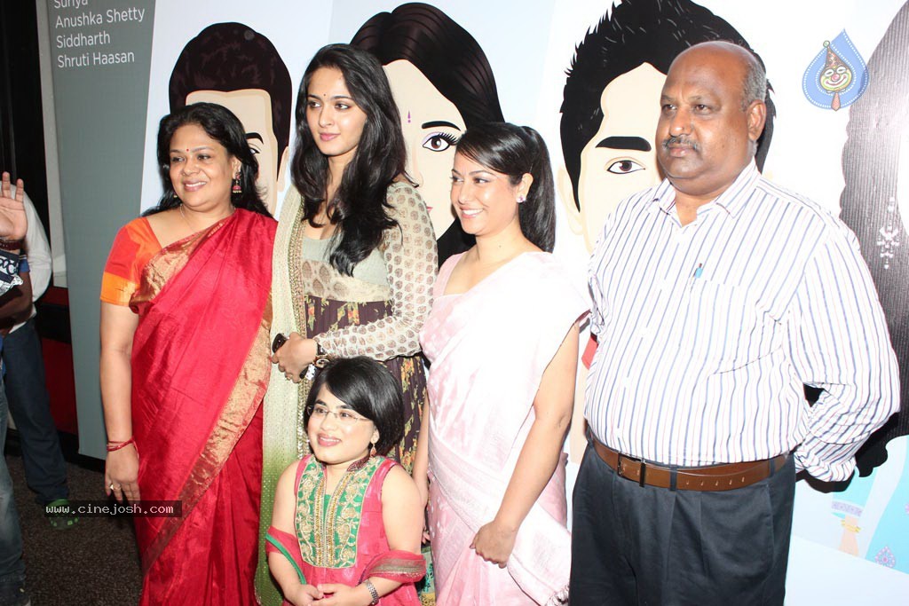 Anushka at TeachAIDS Press Meet - 35 / 52 photos