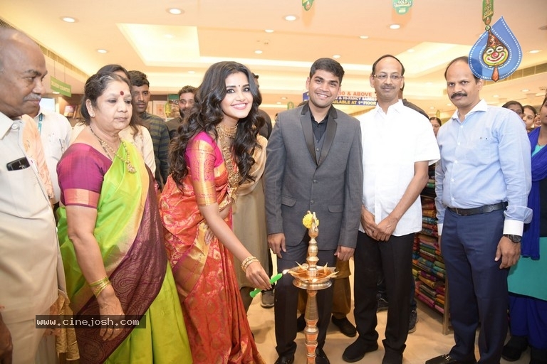 Anutex Shopping Mall Grand Festival Collection Launch - 6 / 21 photos