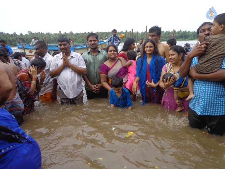 AP Godavari Pushkaralu 2015 Photos - 9 / 74 photos