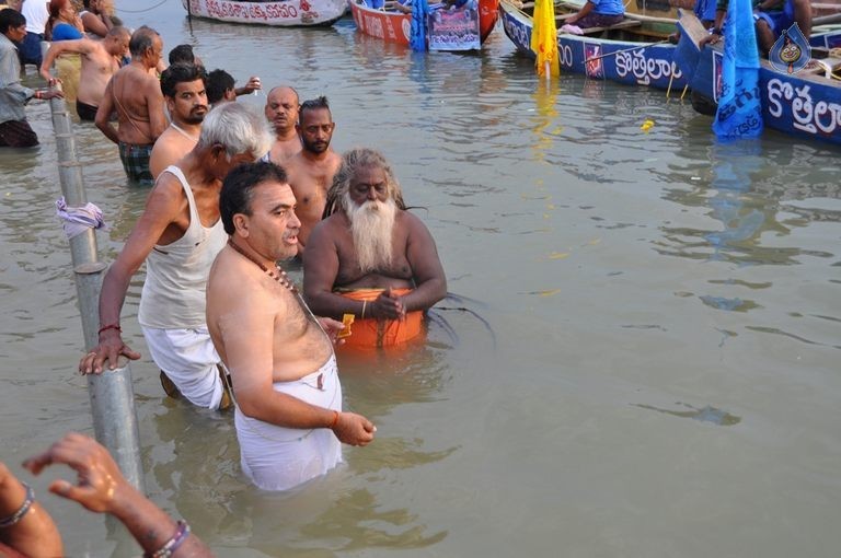AP Godavari Pushkaralu 2015 Photos - 52 / 74 photos