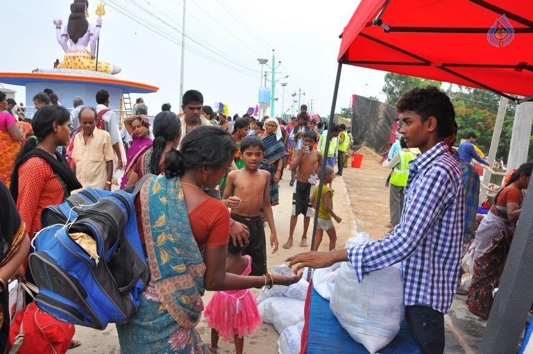 AP Godavari Pushkaralu 2015 Photos - 71 / 74 photos