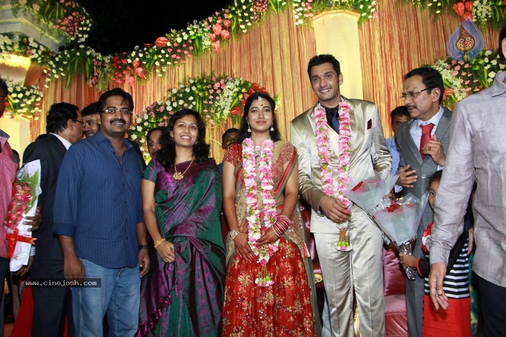 Arulnidhi - Keerthana Wedding Reception Stills - 2 / 46 photos