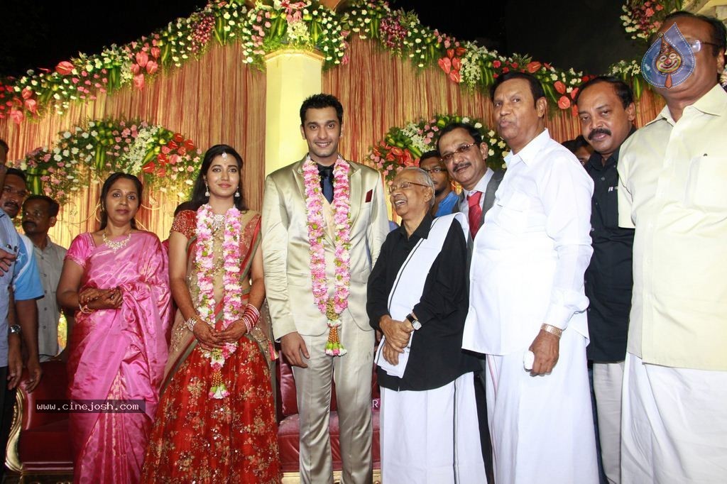 Arulnidhi - Keerthana Wedding Reception Stills - 10 / 46 photos