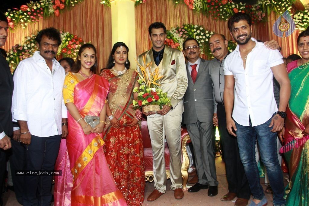 Arulnidhi - Keerthana Wedding Reception Stills - 19 / 46 photos