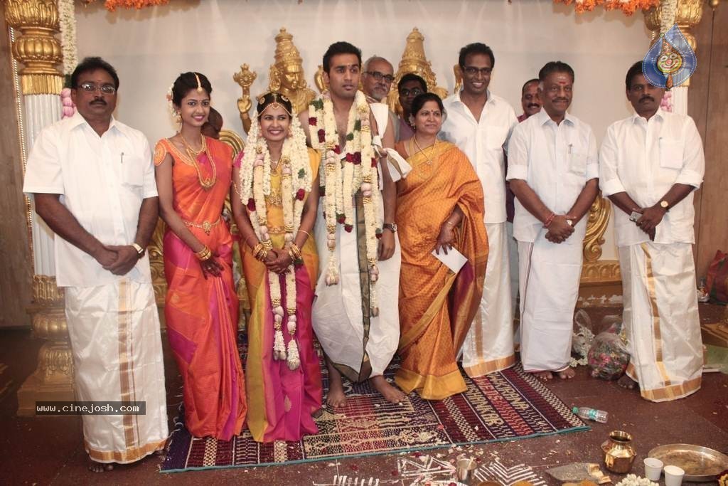 Arun Pandian Daughter Wedding n Reception  - 32 / 152 photos