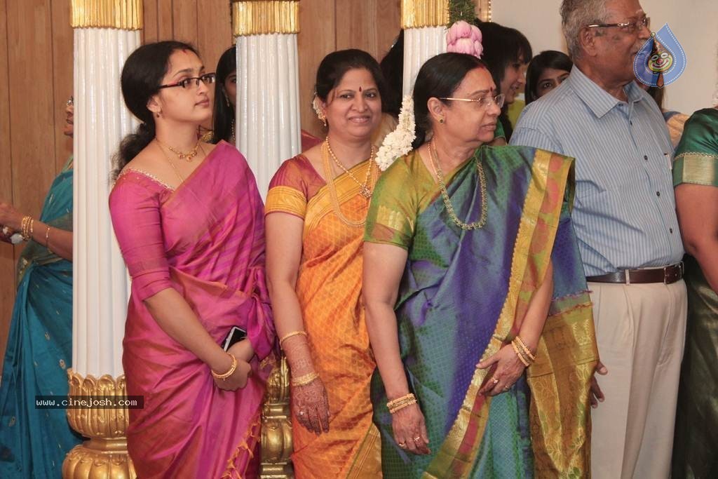 Arun Pandian Daughter Wedding n Reception  - 109 / 152 photos