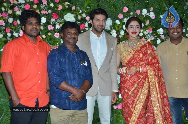 Arya and Sayesha Reception Photos - 16 / 21 photos