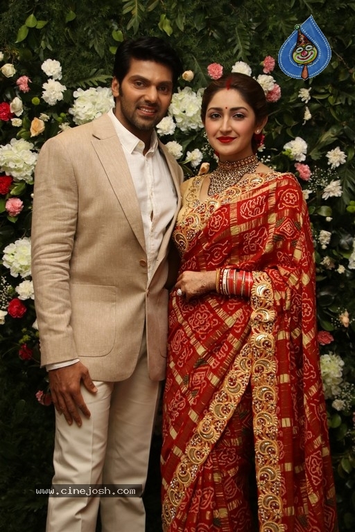 Arya and Sayesha Reception Photos - 18 / 21 photos