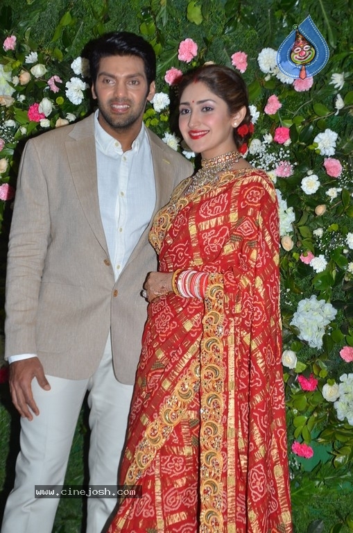 Arya and Sayesha Reception Photos - 21 / 21 photos