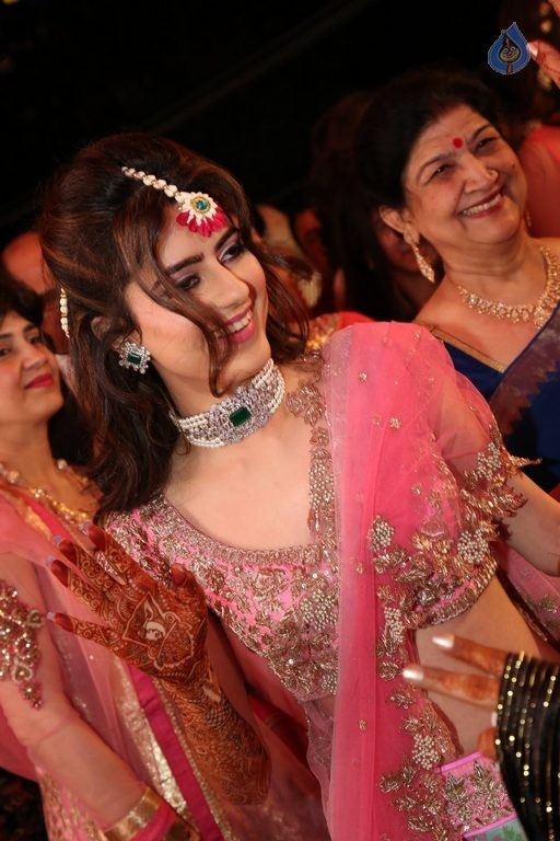 Avinash and Aayna Sufi Ceremony Photos - 40 / 81 photos