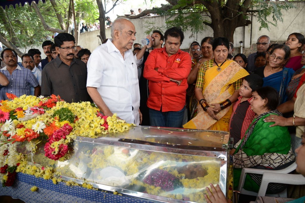 AVS Condolences Photos 01 - 33 / 214 photos