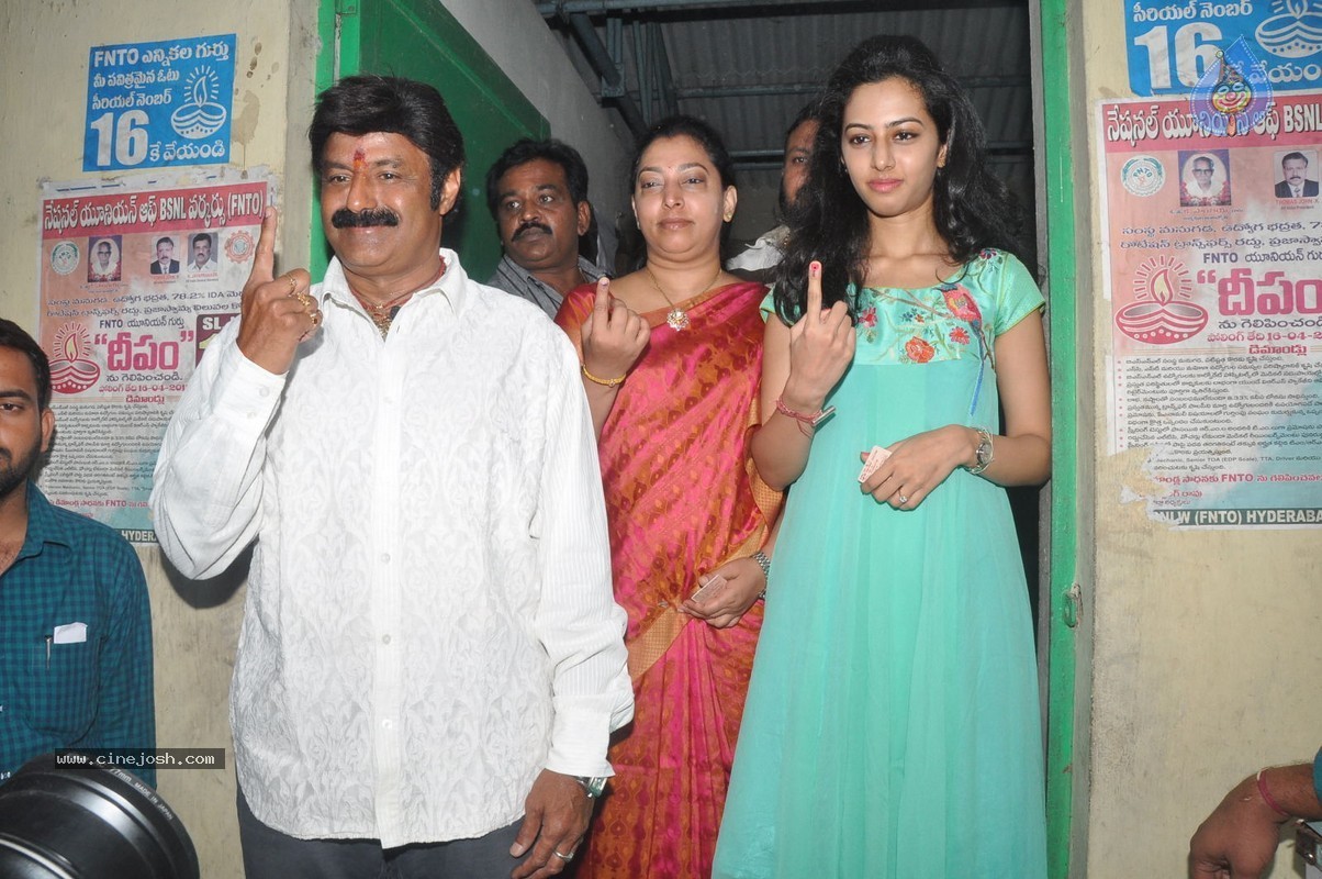 Balakrishna and Family Cast Their Votes - 38 / 75 photos