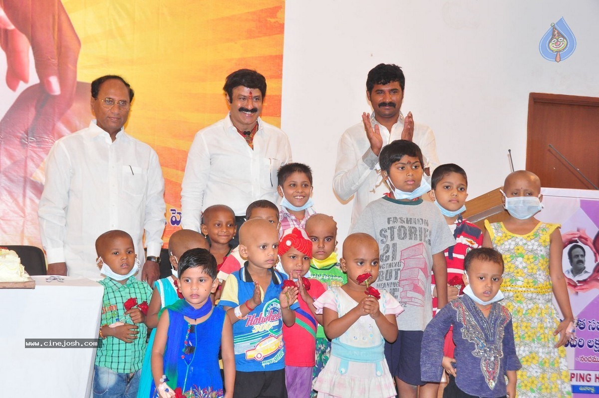 Balakrishna Birthday Celebrations at Basavatarakam Cancer Hospital - 25 / 63 photos