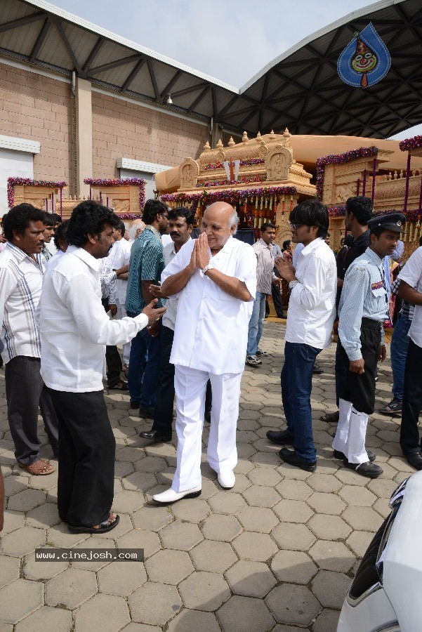 Politicians and Tollywood Stars at Balakrishna Daughter Wedding - 20 / 48 photos