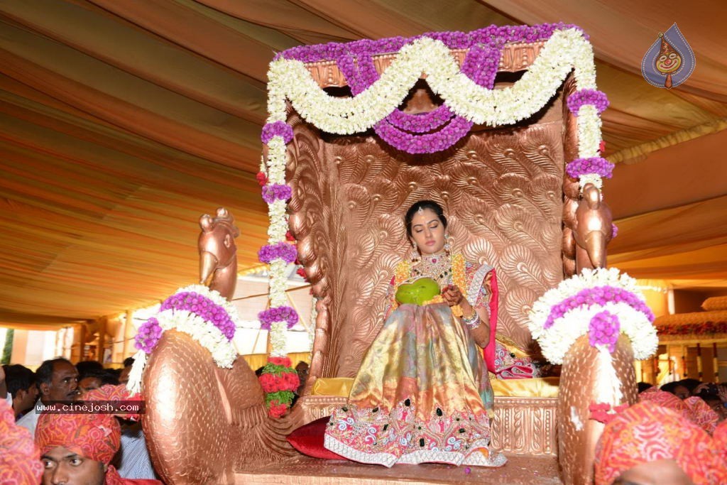 Balakrishna Daughter Tejaswini in Pallaki Photos - 3 / 172 photos