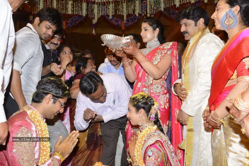 Balakrishna Daughter Tejaswini in Pallaki Photos - 167 / 172 photos