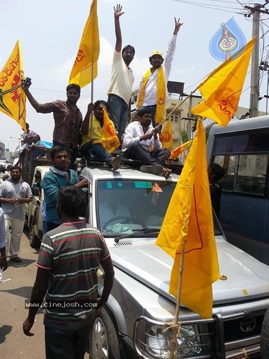 Balakrishna Hindupur Nomination Hungama - 3 / 24 photos