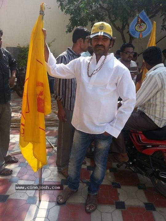 Balakrishna Hindupur Nomination Hungama - 16 / 24 photos