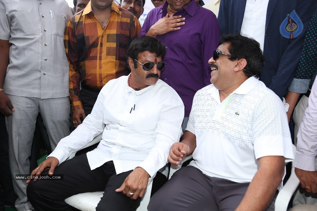 Balakrishna Launches Raju Gari Ruchulu - 51 / 304 photos