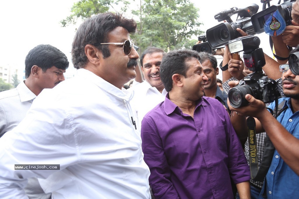 Balakrishna Launches Raju Gari Ruchulu - 67 / 304 photos