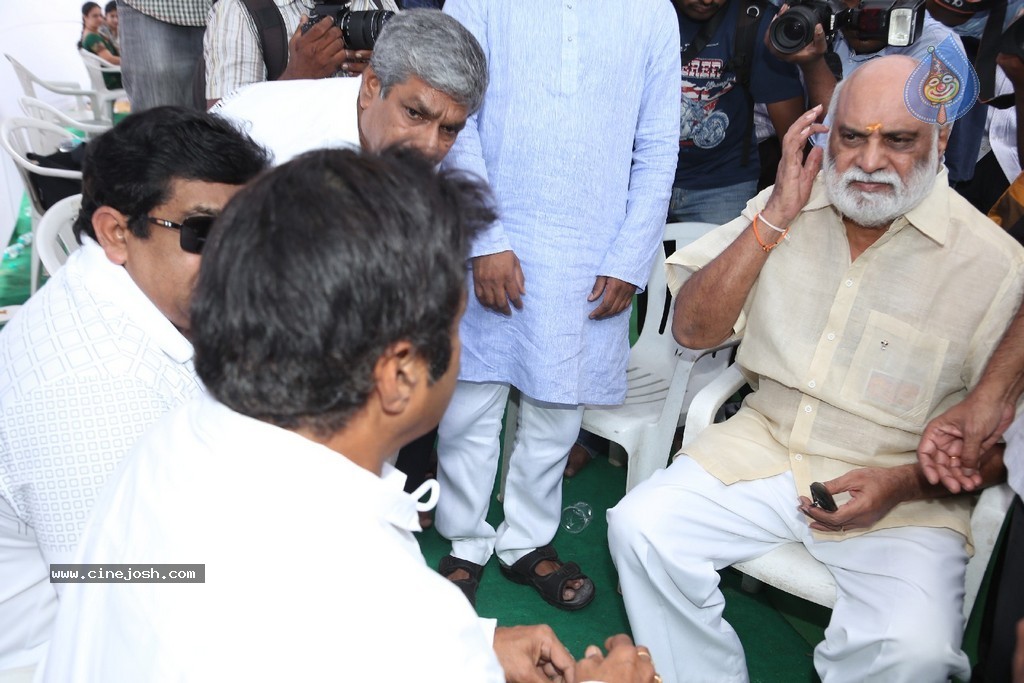 Balakrishna Launches Raju Gari Ruchulu - 115 / 304 photos