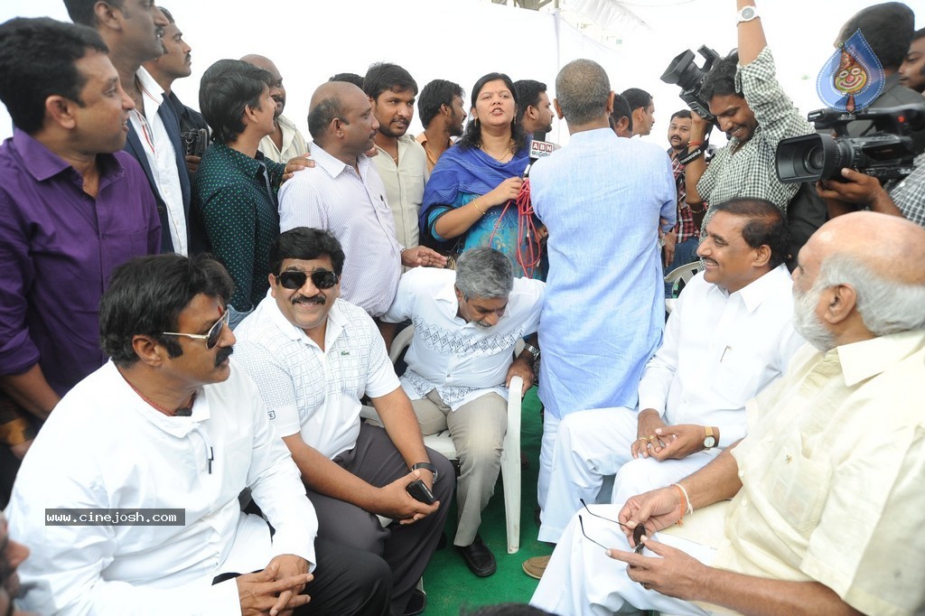 Balakrishna Launches Raju Gari Ruchulu - 144 / 304 photos