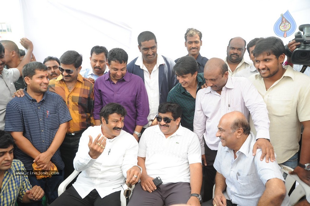 Balakrishna Launches Raju Gari Ruchulu - 146 / 304 photos