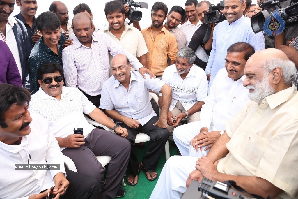 Balakrishna Launches Raju Gari Ruchulu - 191 / 304 photos