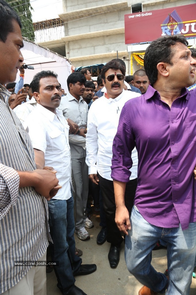 Balakrishna Launches Raju Gari Ruchulu - 195 / 304 photos