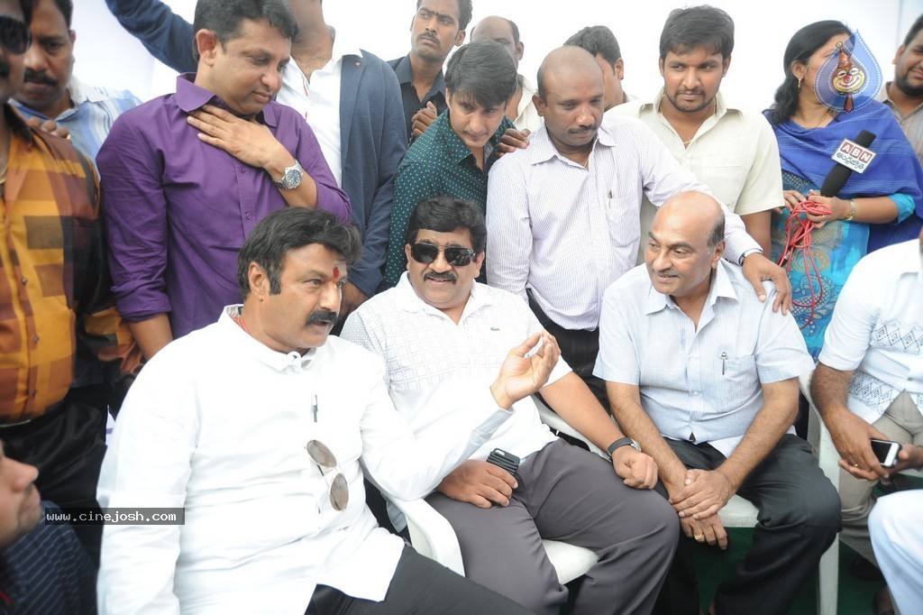 Balakrishna Launches Raju Gari Ruchulu - 286 / 304 photos