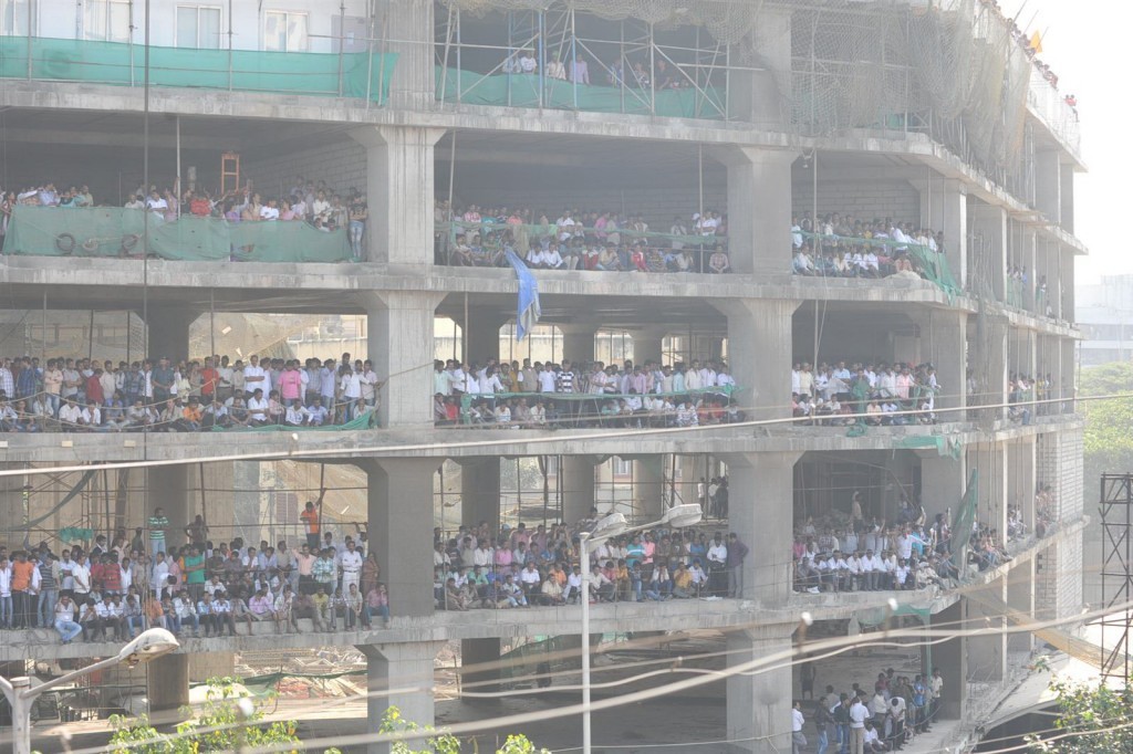 Balasaheb Thackeray Funeral Event - 49 / 95 photos