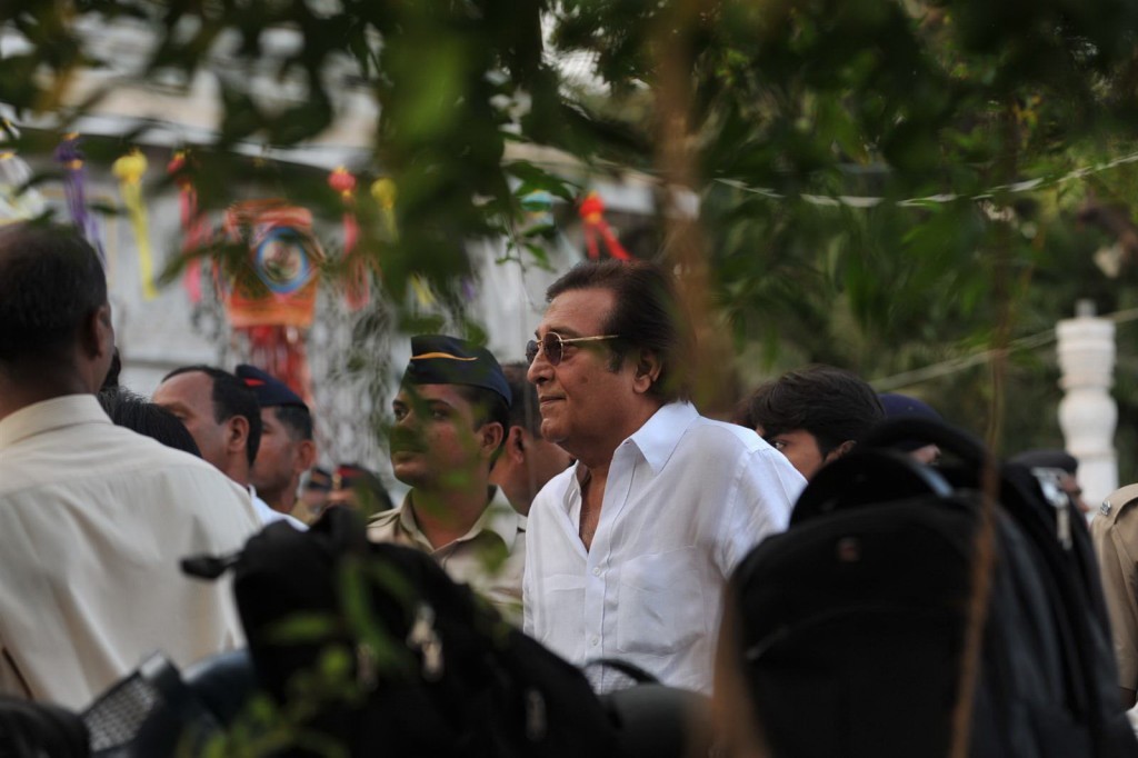 Balasaheb Thackeray Funeral Event - 85 / 95 photos